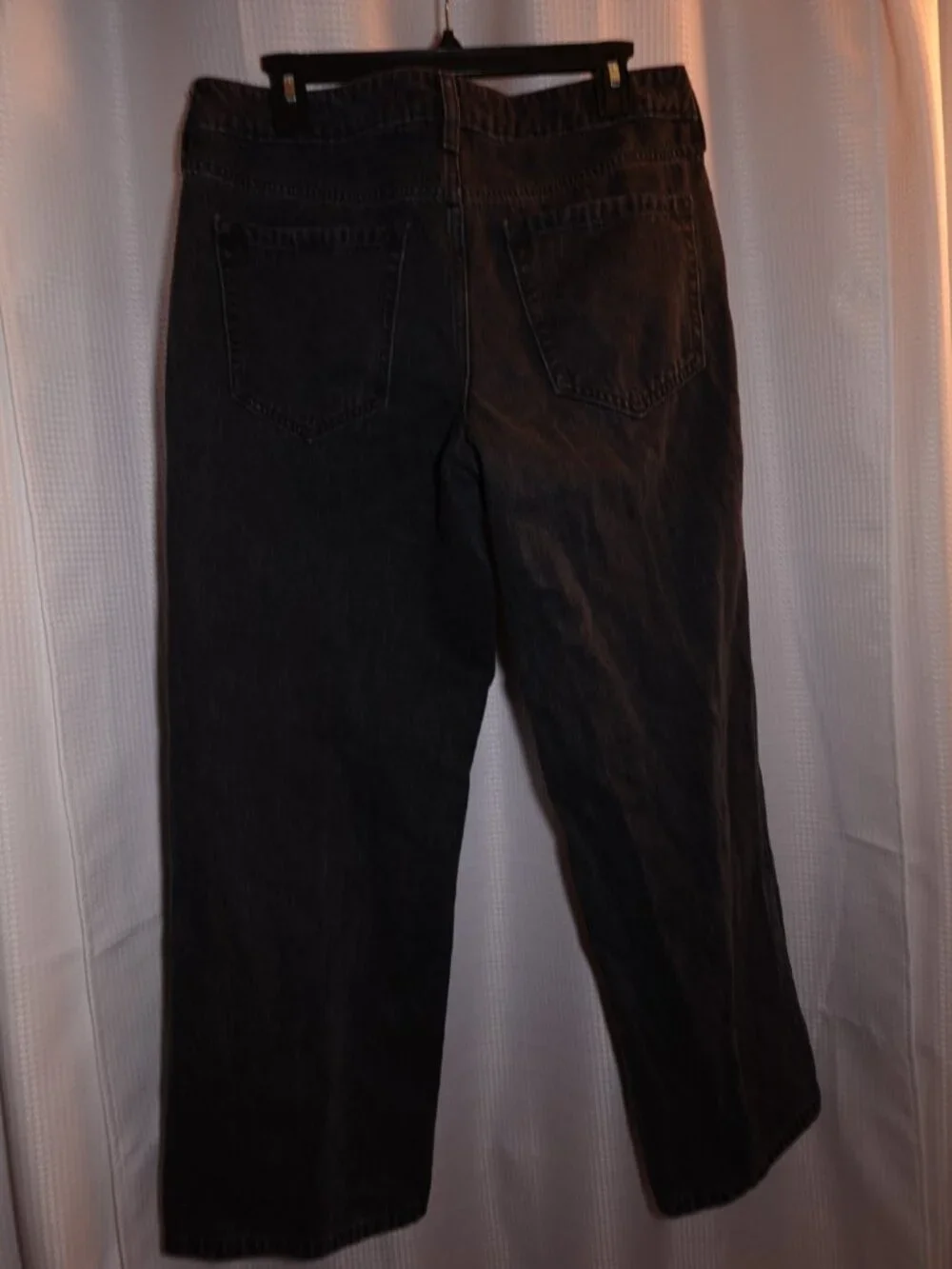 Hollister worn few
